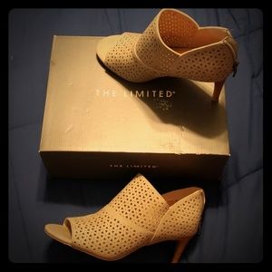 The Limited heels, BRAND NEW, size 9